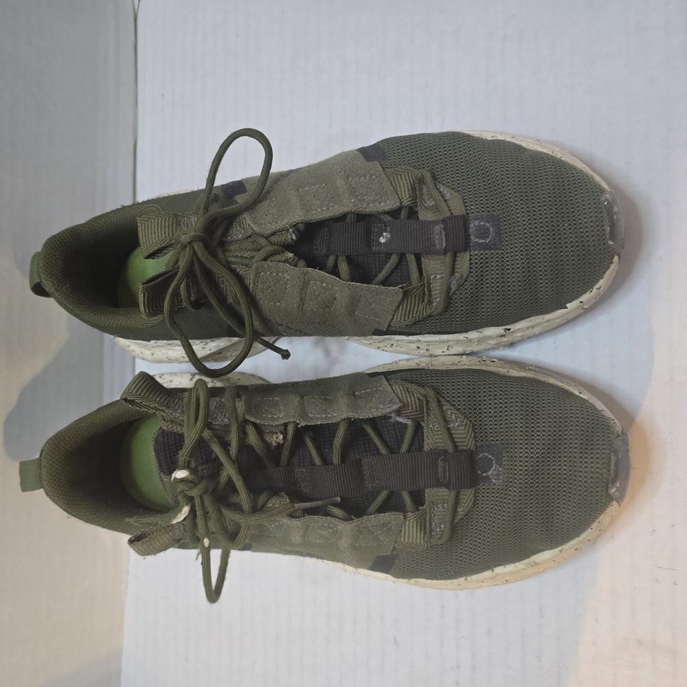 Nike Olive‎ Green Sneakers